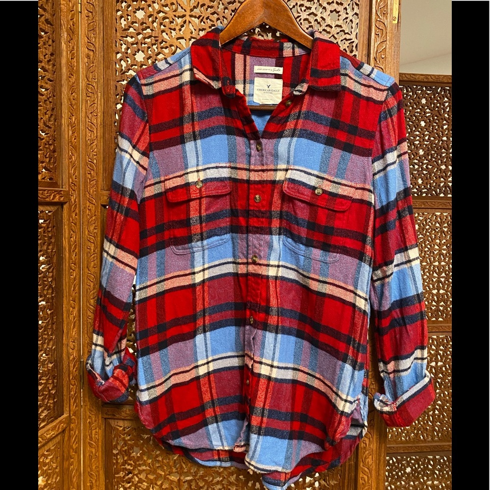 🚺 AEO SOFT red & blue super soft flannel - Picture 1 of 6